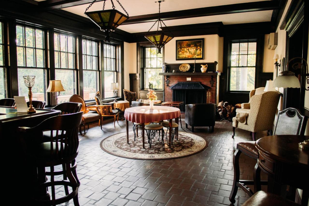 Mercersburg Inn Extérieur photo
