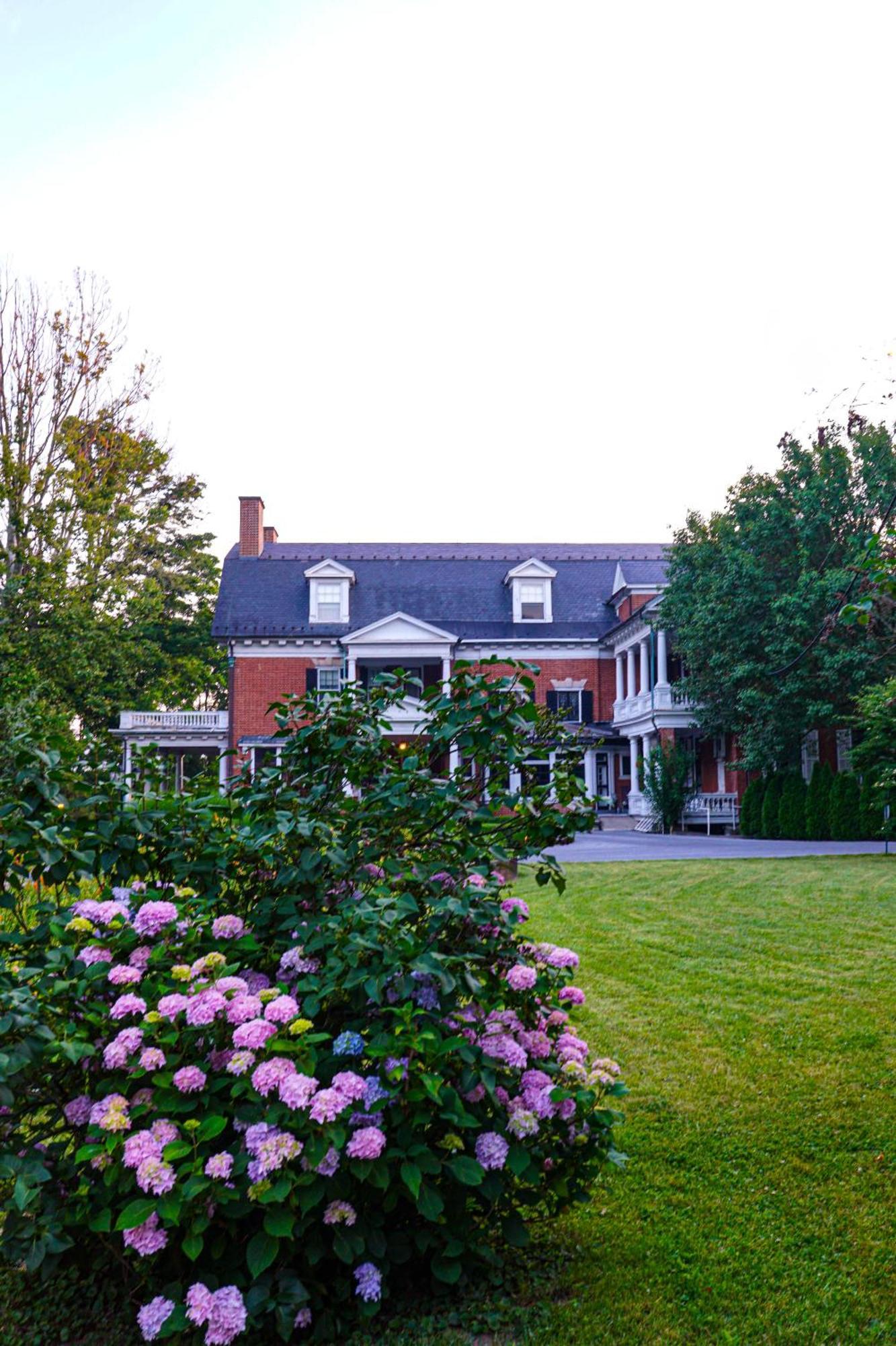 Mercersburg Inn Extérieur photo