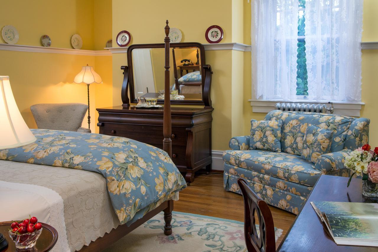 Mercersburg Inn Extérieur photo